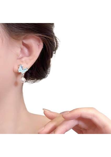 Şık ve Narin Saplama Küpeler (Yurt Dışından)