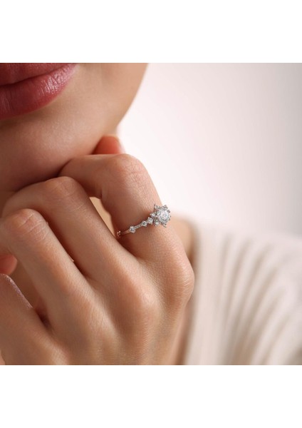 Lotus Beyaz Altın Tektaş Yüzük fiyatları