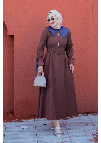 Kot Yaka Detaylı Poplin Elbise-Kahve