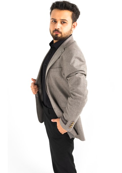 Mario Santana Gri