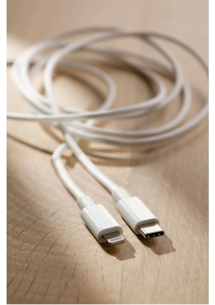 Ideenwelt Data Aktarımı ve Şarj Kablosu USB C-Lightning 1,5 Metre