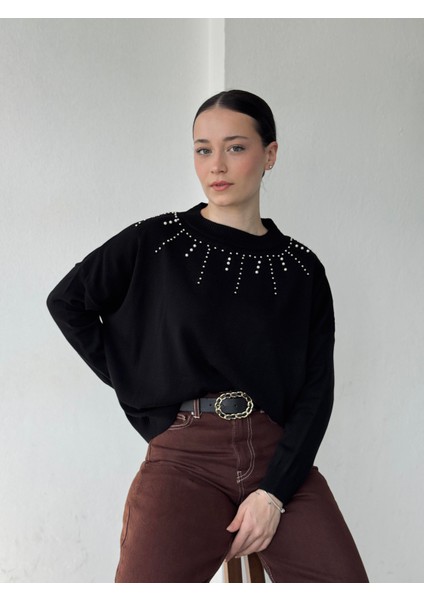 Tasarım Inci Detaylı Retro Triko Üst Kadın Siyah
