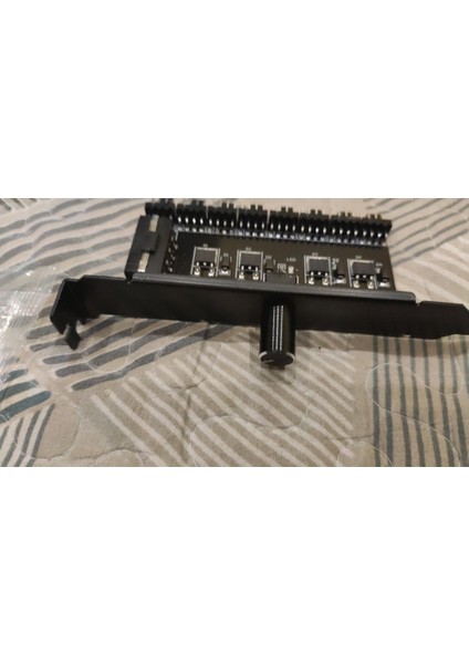 12V Fan Vali 4d Güç Kaynağı Evrensel 4pin 3pin 1 Ila 8 Yollu Hız Kontrol Adaptörü Soğutma Fanı Hub Pc Kasa (Yurt Dışından)