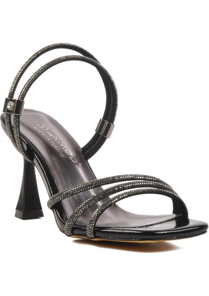 655372 Z Siyah Rugan Taşlı Kadın Topuklu Ayakkabı