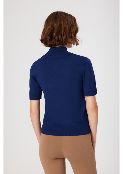 Lacivert Yarım Balıkçı Yaka Kadın Kazak fırsatları