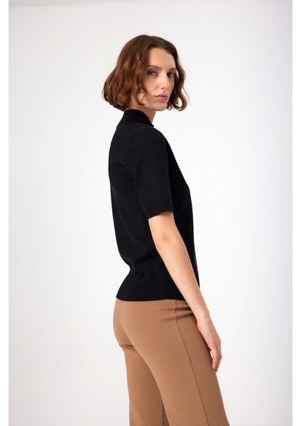 Siyah Yarım Balıkçı Yaka Kadın Kazak modelleri