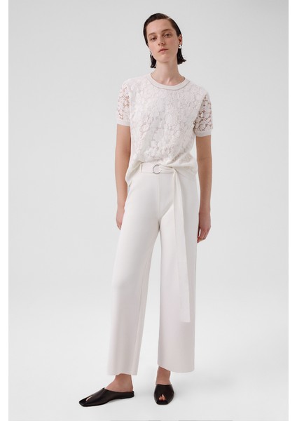 Ekru Kemer Detaylı Bol Paça Kadın Pantolon