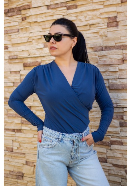 Kadın Mavi Kruvaze Kapamalı Sandy Kumaş Bluz 25KBLZ4058