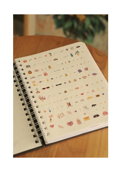 Çiçek Cümbüşü Süresiz Akademik Planlayıcı Ingilizce Ajanda Sticker Hediyeli + Lastikli modelleri