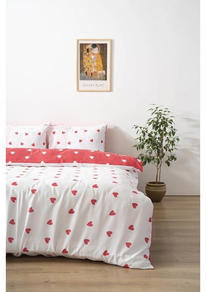 Kırmızı Zemin Kalpli Çift Kişilik Pamuklu Nevresim Takımı