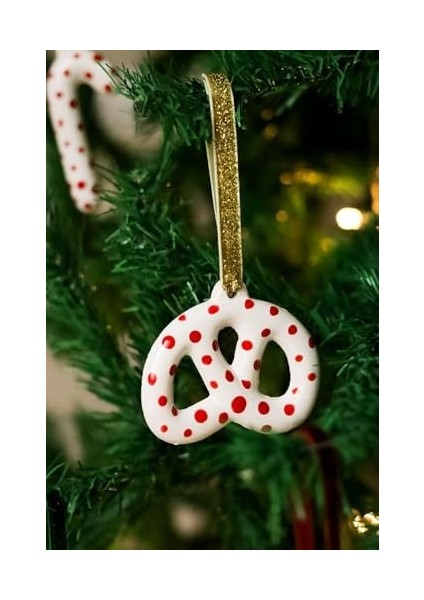 & Stone Yılbaşı Ağaç Süsü Benekli Seramik Pretzel Simit Çam Ağacı Süsü modelleri