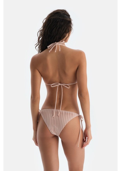 Ekru Üçgen Küçük Bikini Üst fiyatları