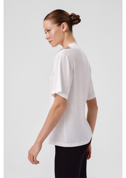 Ekru Omzu Taş Işlemeli Kadın Tişört fırsatları