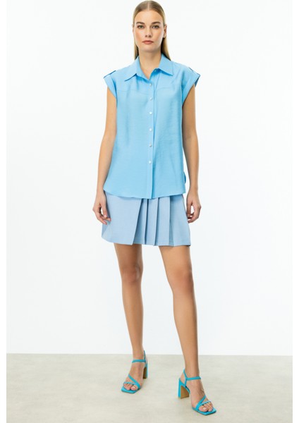 Omzu Apoletli Düğmeli Kadın Bluz 25Y.EKL.BLZ.03050.1 fiyatları