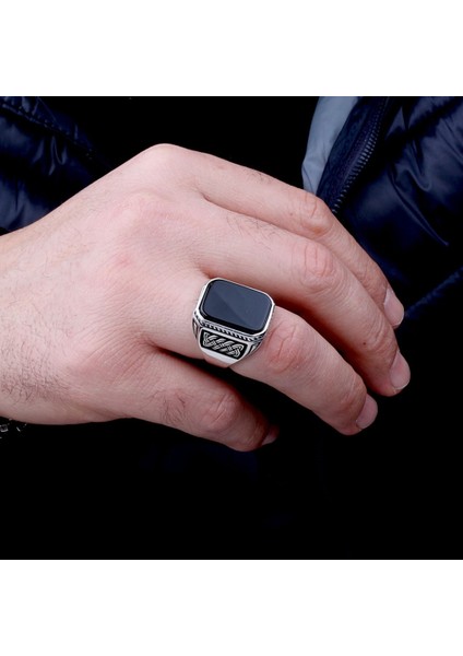 925 Ayar Gümüş Onix Taşlı Örgü Model Erkek Yüzük