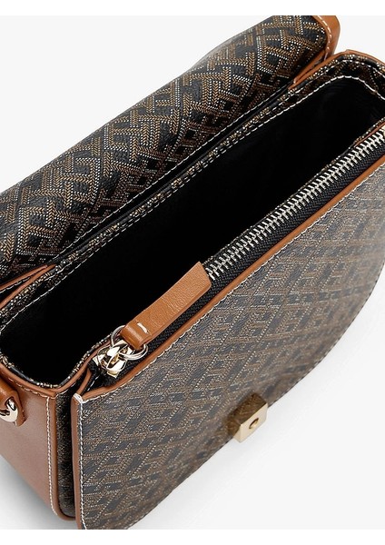 Kadın Çapraz Askılı Siyah Çanta modelleri