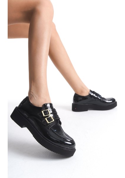 Çift Toka Detaylı Rugan Kadın Loafer