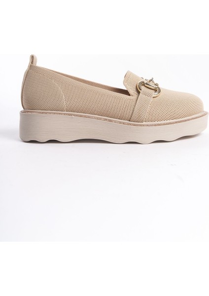 Krem Önden Metal Detaylı Parlak Şeritli Yüksek Taban Günlük Loafer Makosen Kadın Ayakkabı indirimleri