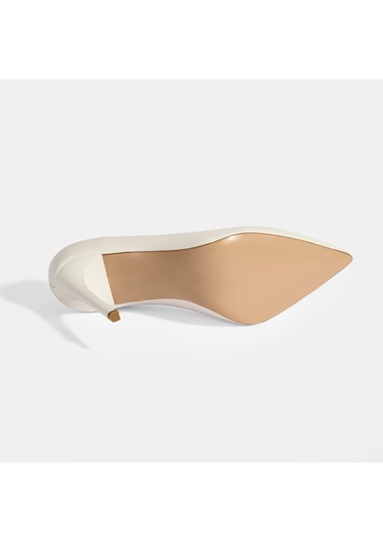 Kennedy Beyaz Kadın Deri Topuklu Klasik Ayakkabı fırsatları