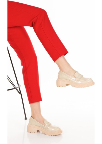 Parlak Krem Yüksek Topuklu Rugan Kadın Günlük Makosen Loafer Ayakkabı