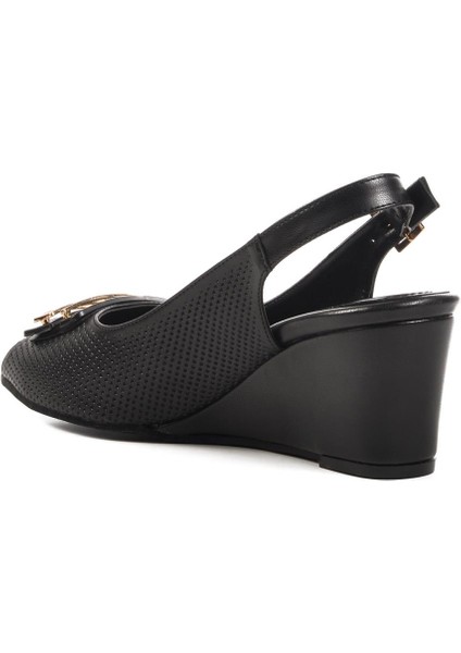312334 Z Siyah Kadın Topuklu Ayakkabı fırsatları