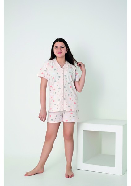Kız Çocuk Puantiyeli Kısa Kollu Önden Düğmeli Şortlu Penye Lycra Pijama Takımı