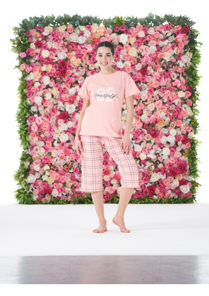 Kadın Yazlık Kareli Kısa Kollu Kaprili Penye Lycra Pijama Takımı - Pembe fırsatları