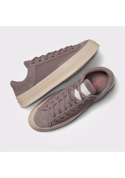 Chuck 70 Marquis Unisex Kahverengi Süet Sneaker fırsatları