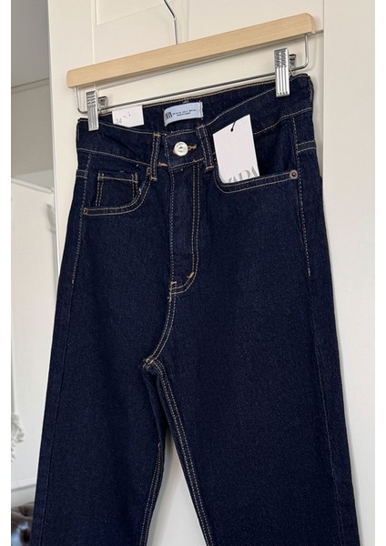 Kesik Paça Boyfit Jean- Lacivert fiyatları