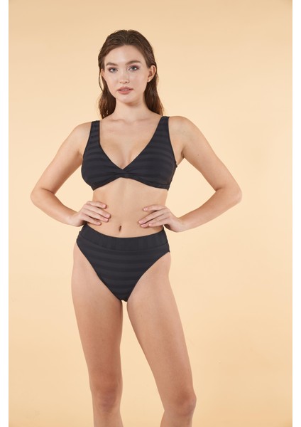 Kemerli Kruvaze Çizgi Dokulu Bikini Takımı - Siyah