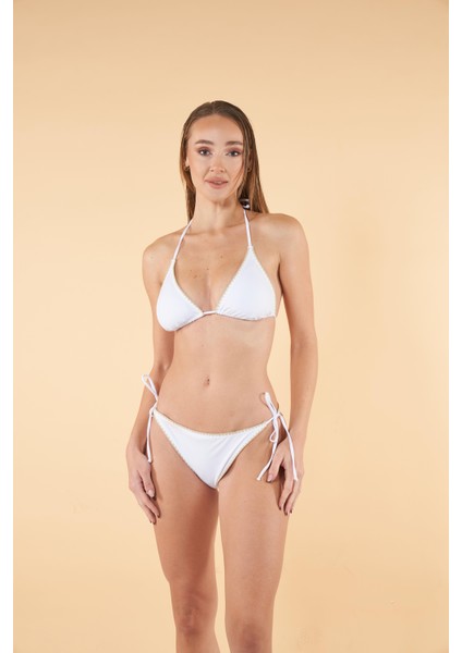 Kroşetalı Üçgen Bikini Takımı - Beyaz