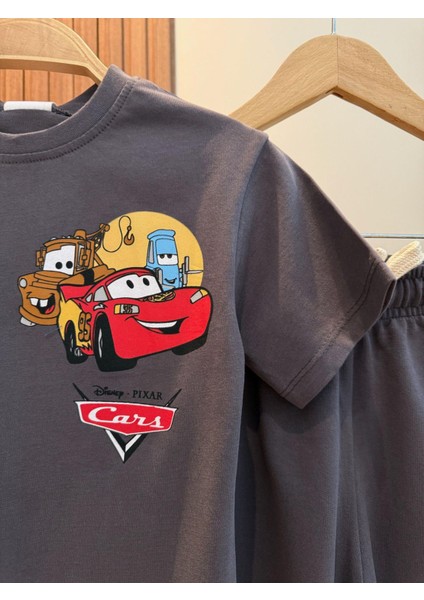 Erkek Çocuk Disney Cars Lightning Mcqueen Baskılı Tişört ve Eşofman Takımı - Konforlu ve Şık Spor Kombin fiyatları