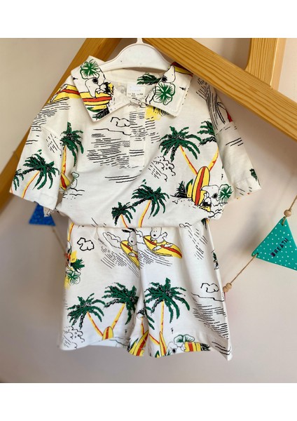 Erkek Çocuk Snoopy Peanuts Baskılı %100 Pamuklu Kumaş Beli Lastikli ve Bağcıklı Yakası Düğmeli Şortlu Ikili Takım fırsatları