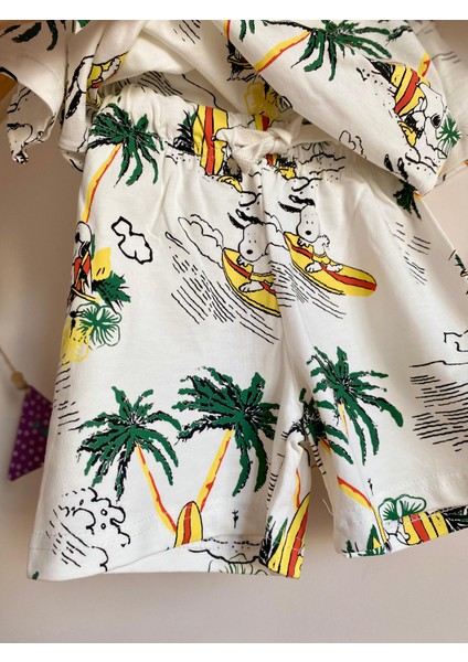 Erkek Çocuk Snoopy Peanuts Baskılı %100 Pamuklu Kumaş Beli Lastikli ve Bağcıklı Yakası Düğmeli Şortlu Ikili Takım indirimleri
