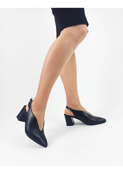 Deri Siyah Renk Lazer Kesim Kalın Topuk Kadın Topuklu Sandalet