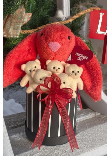 Premium Özel Hediye Kutusunda 45 cm Mercan Bunny Tavşan ve 5 Adet Krem Peluş Ayıcık Buketi