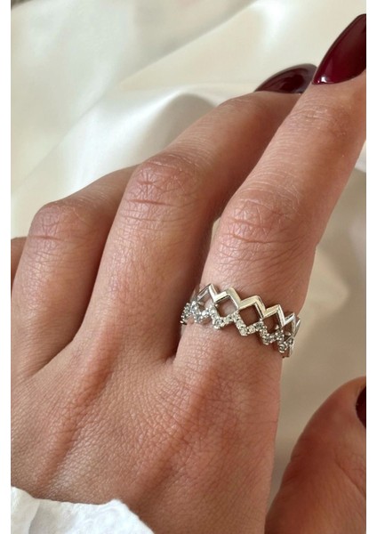 Wave Tasarım Zirkon Taşlı Ayarlanabilir Kadın Yüzük