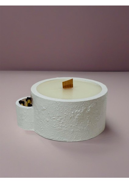 Kibritlikli Dokulu Büyük Mum