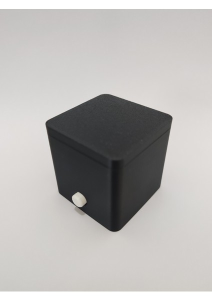 Nah Kutusu – Butona Basınca Otomatik Açılan Komik Şaka Hediyesi - Siyah Renk fiyatları