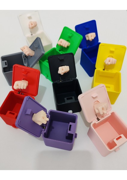 Nah Kutusu – Butona Basınca Otomatik Açılan Komik Şaka Hediyesi - Siyah Renk fırsatları