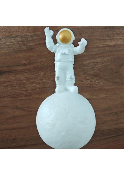 Astronot Şekilli Pilli Gece ve Masa Lambası BigTrendStore