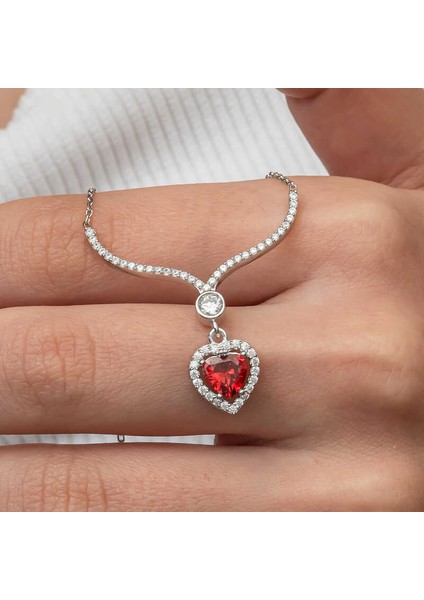 Gümüş Kırmızı Zirkon Taşlı Kalp Kadın Kolye