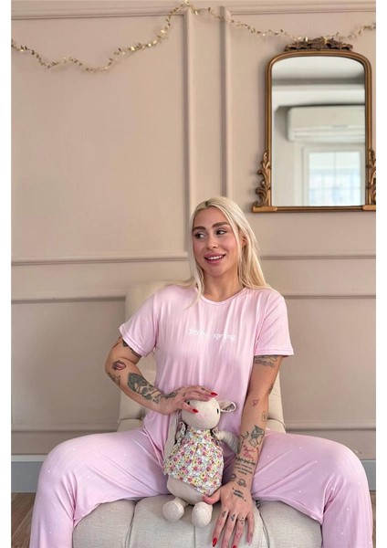 Pembe Spring Desenli Kısa Kollu Marlenka Kadın Pijama Takımı modelleri