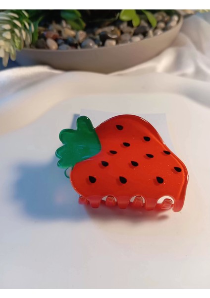 Küçük Boy Çilek Desenli Mandal Toka