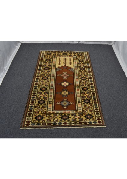 El Dokuma Otantik Kirman Bozalan Milas Muğla Yün Halı 5712