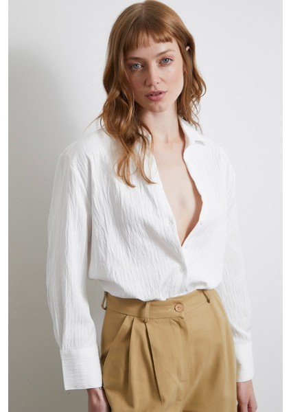 Geniş Manşetli Çizgili Gömlek Beyaz