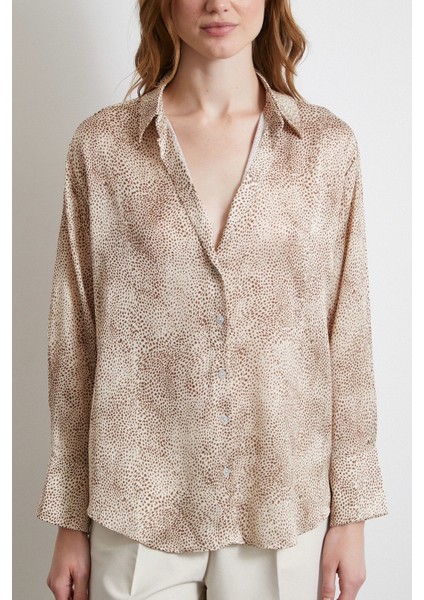 V Yaka Desenli Saten Gömlek Yeşil indirimleri