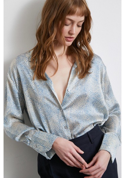 V Yaka Desenli Saten Gömlek Yeşil fırsatları