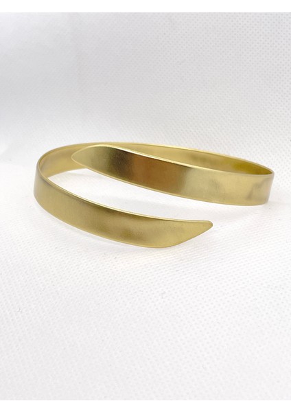 Sade ve Şık Arm-Cuff Pazu Bilekliği