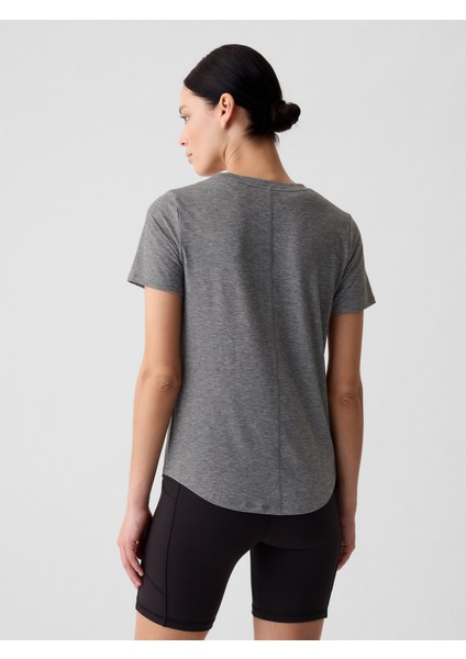 Kadın Gri GapFit Breathe T-Shirt indirimleri